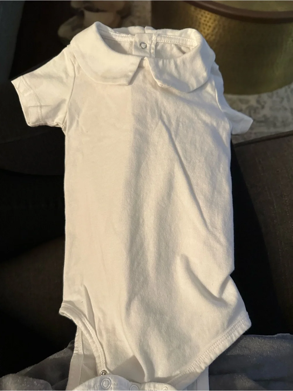 Lot of 14 baby pieces size 6-9 and 9M